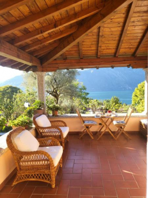 Casa Intignano - Camera con bagno e portico vista lago Tremezzo
